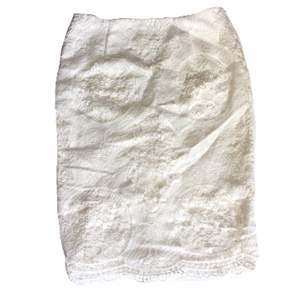 Lulus lace white skirt - Picture 2 of 6